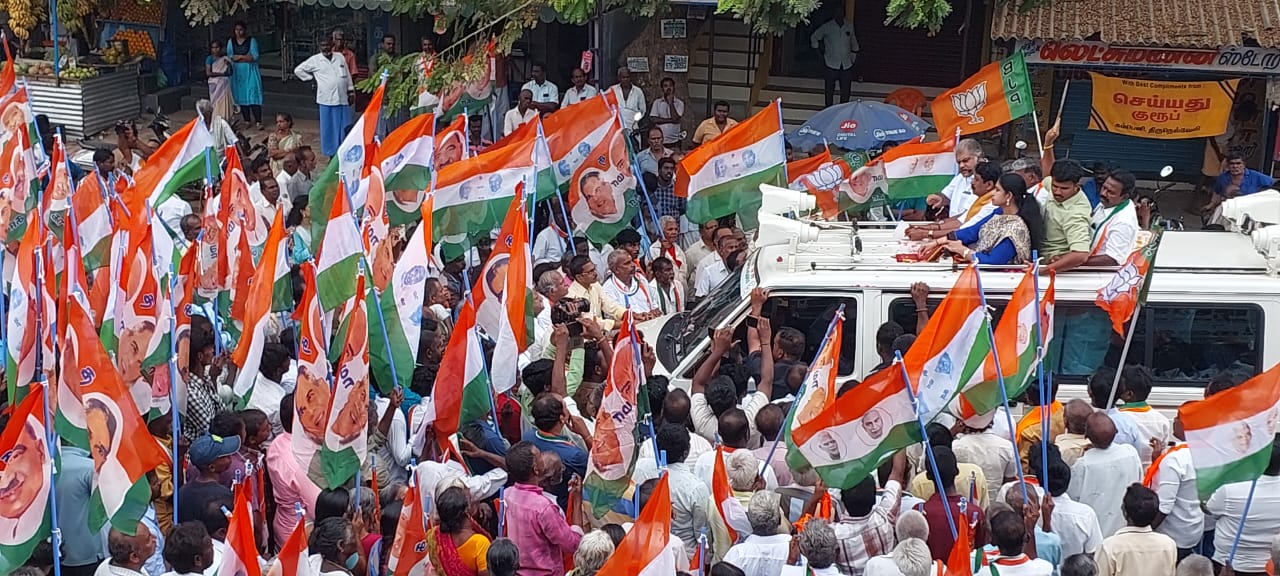 President of Tamil Manila Congress (TMC) campaigns in support of Nainar Nagendran who is contesting on behalf of BJP from Tirunelveli constituency in Tamil Nadu. Photo by: S Vishnu Sharmaa