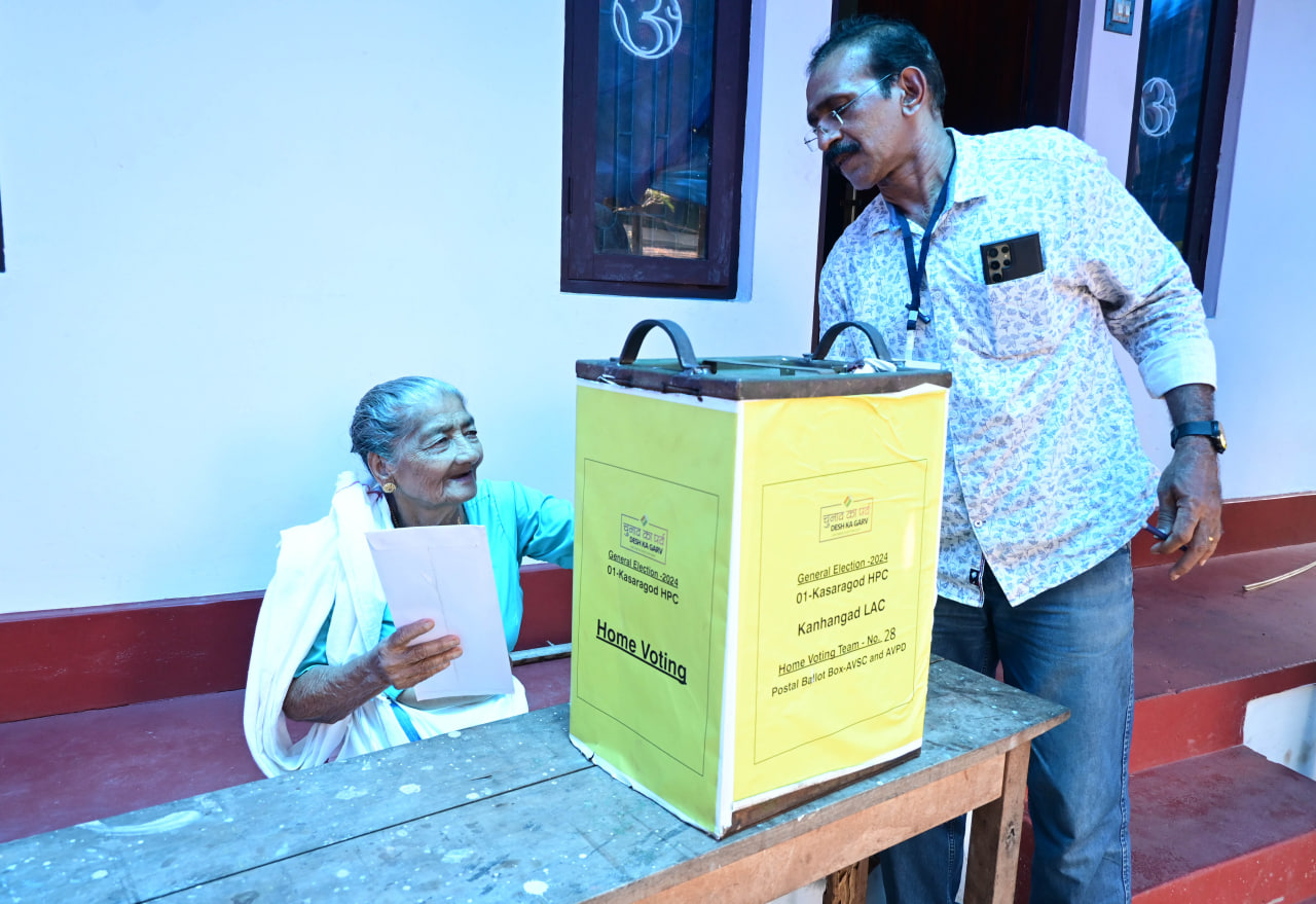 Parvathi N, aged 86, of Mangottu House, Chemmattam Vayal, Kanhangad, participates in the home voting facility provided by the Election Commission. This initiative allows elderly citizens to cast their votes comfortably at home, ensuring their inclusion in the electoral process. photo by: Satheeshan.K