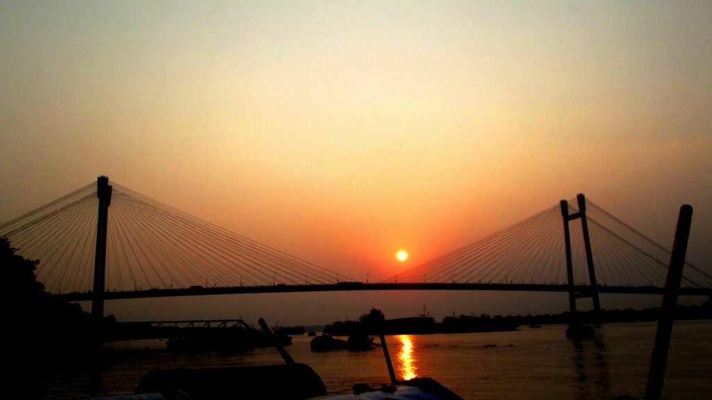 Uncovering Kolkata’s Pre-Colonial Past: The Bustling Metropolis Before Job Charnock Vidyasagar Setu, also known as the Second Hooghly Bridge over the Hoogly River in Kolkata